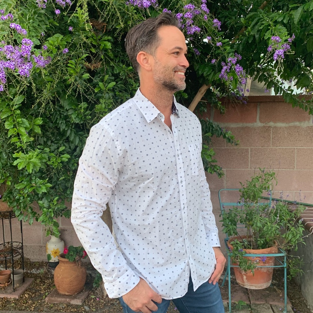 Express Fitted Button Down - image 2